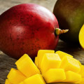 What Color is a Ripe Mango?